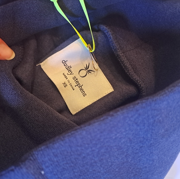 Dudley Stephens Greenpoint Turtleneck  Navy XS - Picture 5 of 6